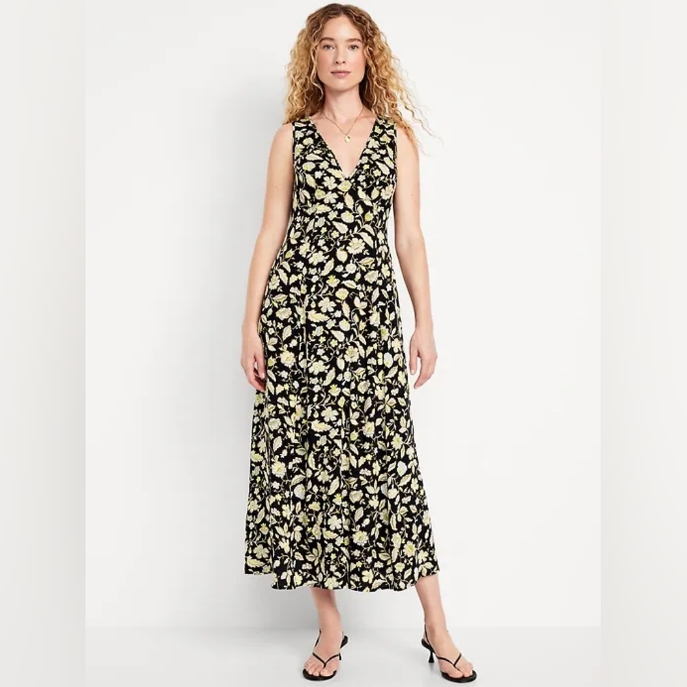 NWT - Old Navy Viscose Fit & Flare Black Floral Maxi Dress - Size L Tall
